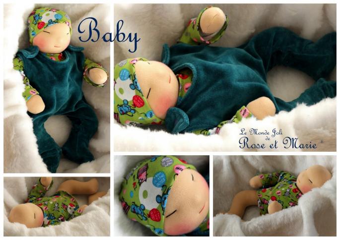 Baby le monde joli de rose et marie