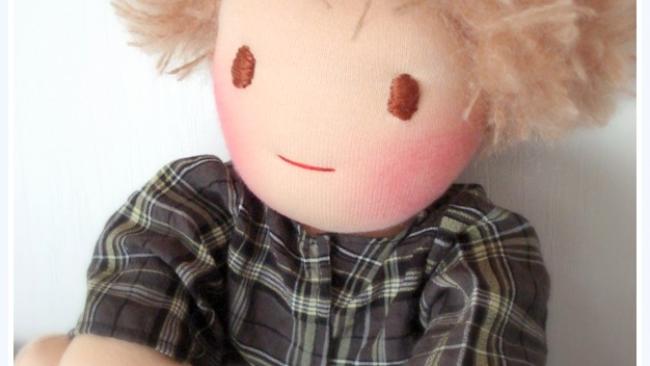 Poupée waldorf, poupée chiffon, poupée tissu, Le Monde Joli de Rose et Marie