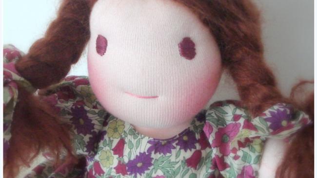 Poupée waldorf, poupée chiffon, poupée tissu, Le Monde Joli de Rose et Marie