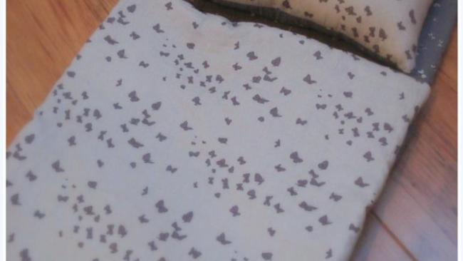 Vêtement de poupée, parure de lit de poupée