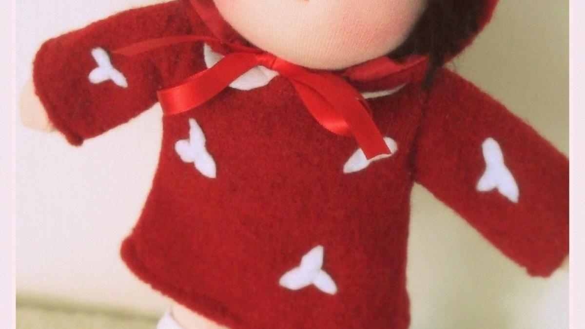 Poupée waldorf, poupée chiffon, poupée tissu, Le Monde Joli de Rose et Marie, Emilie, Domitille de Pressensee