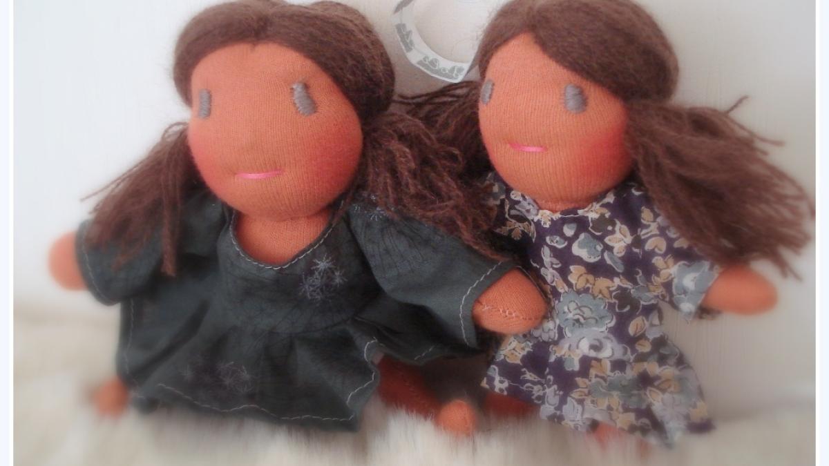 Poupée waldorf, poupée chiffon, poupée tissu, Le Monde Joli de Rose et Marie