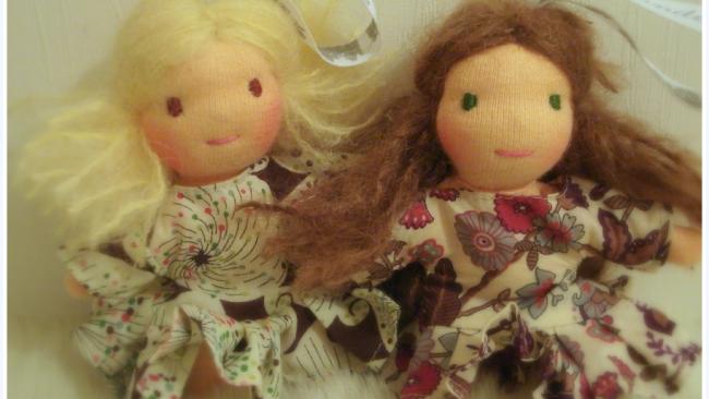 Poupée waldorf, poupée chiffon, poupée tissu, Le Monde Joli de Rose et Marie