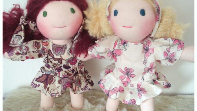 Poupée waldorf, poupée chiffon, poupée tissu, Le Monde Joli de Rose et Marie