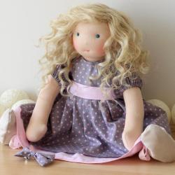 poupee-waldorf-disponible