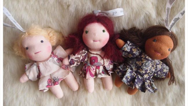 Poupée waldorf, poupée chiffon, poupée tissu, Le Monde Joli de Rose et Marie
