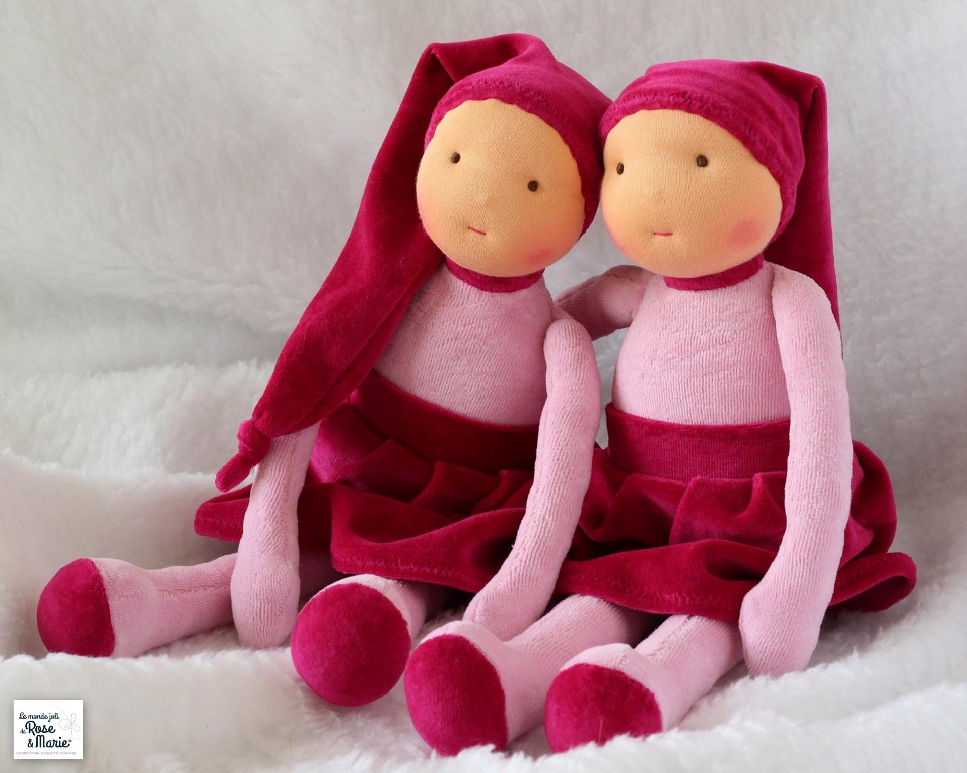 Poupees le monde joli de rose et marie 1